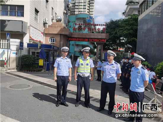 南宁警方做好高考安保 为莘莘学子筑梦护航