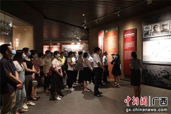 南溪山医院党员赴兴安开展赤色教诲主题党日勾当