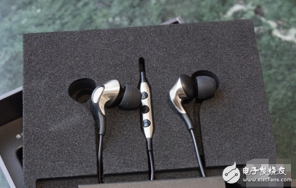 魅族Flow耳机怎么样？魅族Flow耳机首发开箱图赏：入耳式耳机的不二之选