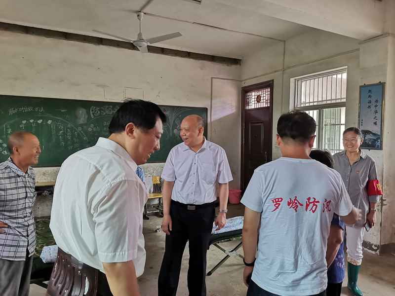 李建中在安庆督导查抄防汛救灾事情