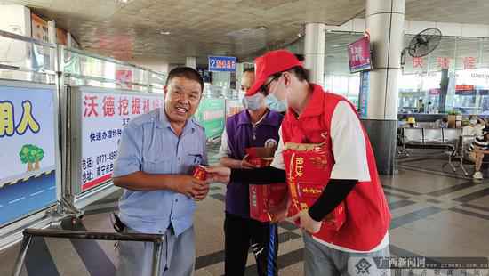 助力创城：南宁青年志愿者开展系列志愿勾当