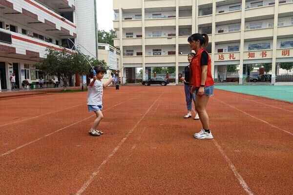 华中路三小安放点的笑声