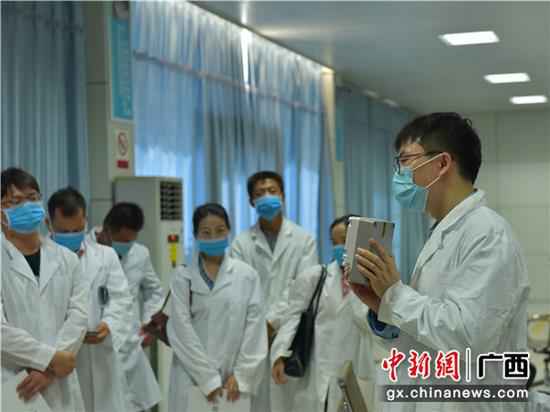 南边电网广西崇左供电局开展“国企开放日”勾当