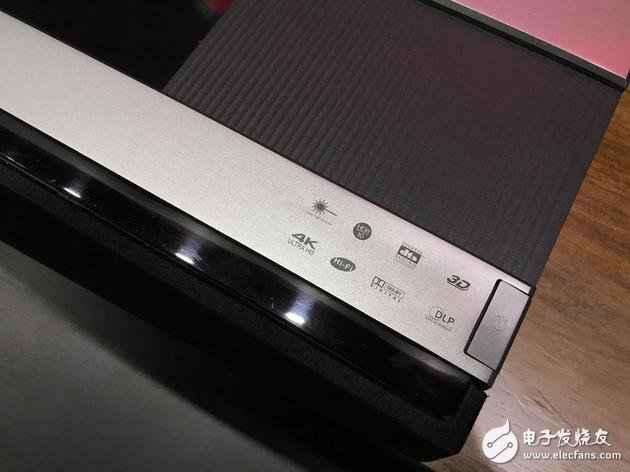 极米推激光无屏电视T1怼小米激光电视？4K双色激光无屏：售价8万