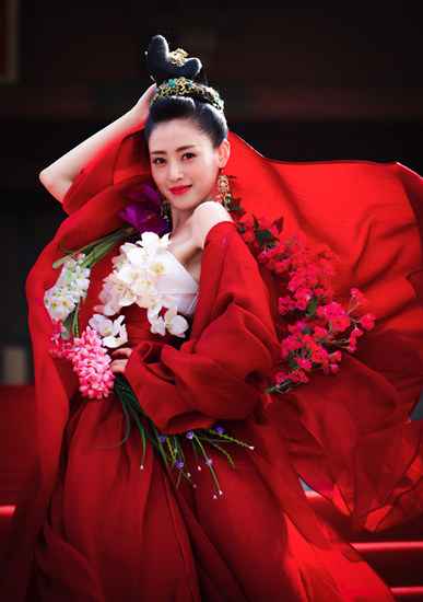 太子妃张天爱曝剧组穷酸囧事 感激鼓风机