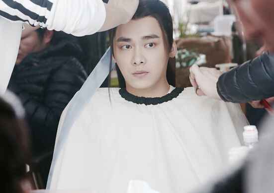 李易峰《诛仙》定妆照 扮演张小凡画风清奇