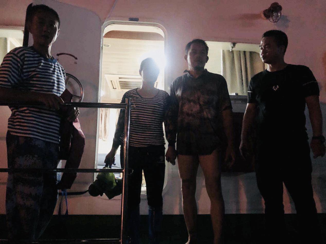 深夜告抢救助！汕头海洋法律人员风波中救起落水者