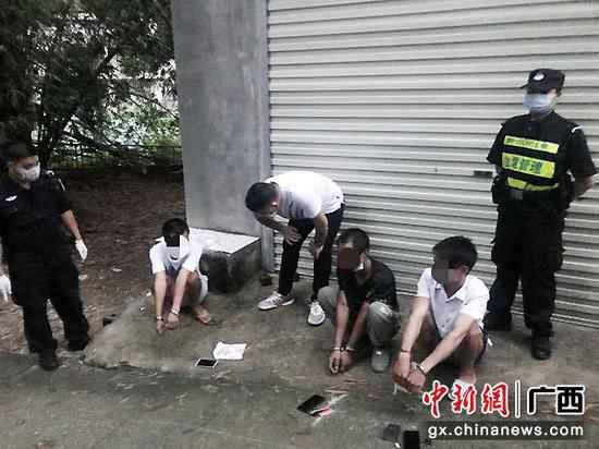 崇左警方循线追踪 捣毁一领土吸毒窝点