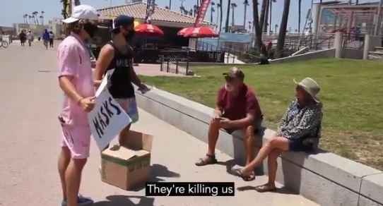 美国亨廷顿比奇海滩，被网友骂上了推特热搜