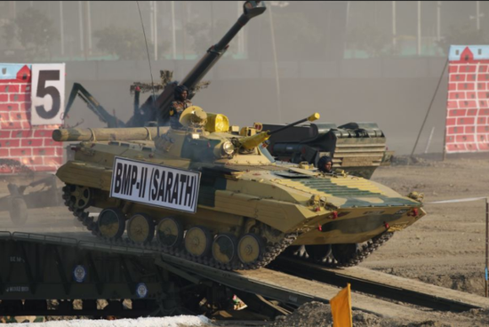 美媒称印军BMP2战车陈设加勒万河谷 解放军无法打破