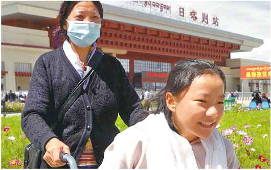 山海相连，赴鲁治病藏族女孩出院回家了