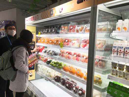 广州首家苏宁小店落地 开业仅3个小时近1000人进店体