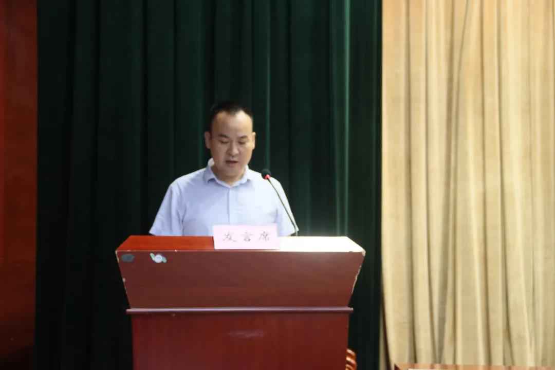 灵璧县第三届“但愿之星”评选表扬暨2020“爱心圆梦大学”助学金发放典礼乐成进行！