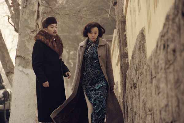 傅淼《青岛旧事》复古风获赞 洋装旗袍时尚回归