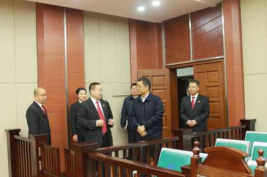 饱满区区长赵洲洋到区人民法院调研指导事情