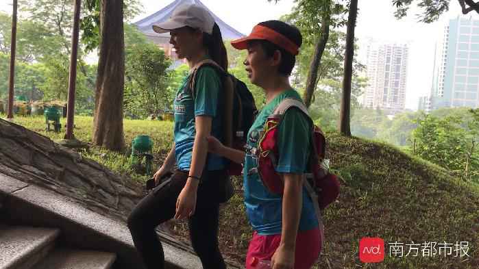 广州视障跑者勇敢挑战自我 本年首次徒步“最美云道”