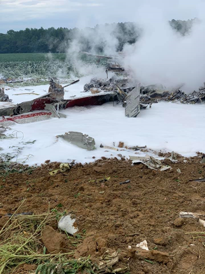 美水师一架E-2C预警机航行练习时出事坠毁 无人伤亡