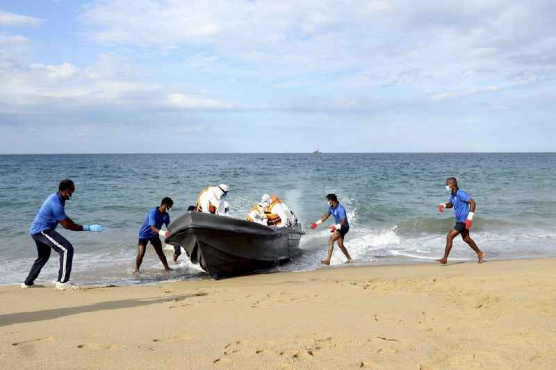 斯里兰卡东海岸油轮起火 官方证实失踪海员已身亡