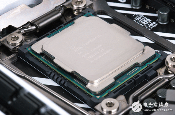 最强大的消费级CPU酷睿i9-7900X评测：10核心20线程怪兽性能不一般