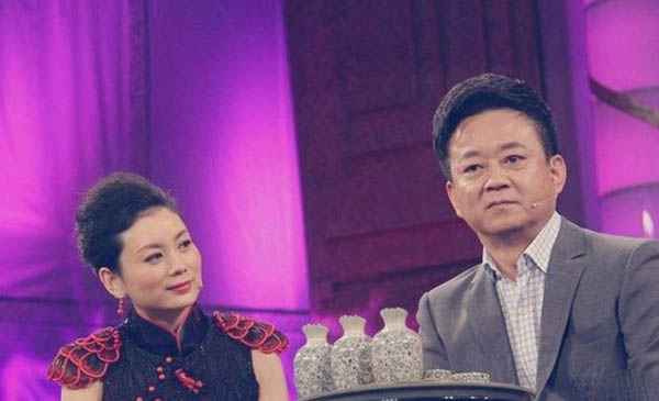 朱军妻子谭梅近期环境 二十多年婚姻两人相濡以沫