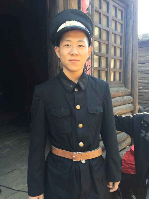 《人间大炮》张小飞天佑浊世演绎兄弟情