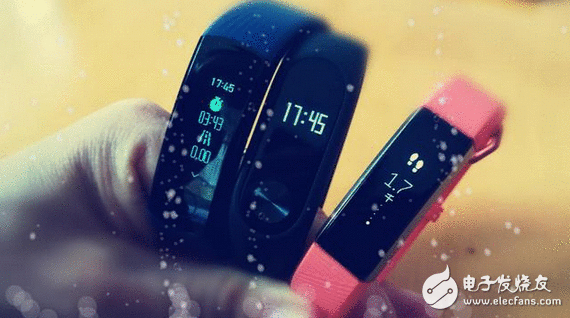 荣耀手环3、fitbit alta HR和小米手环2 王者争风谁是真正康健掩护神