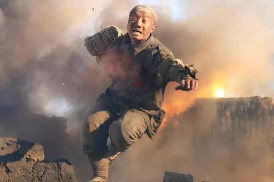 武警队伍副司令员秦天再当编剧 票房已破亿