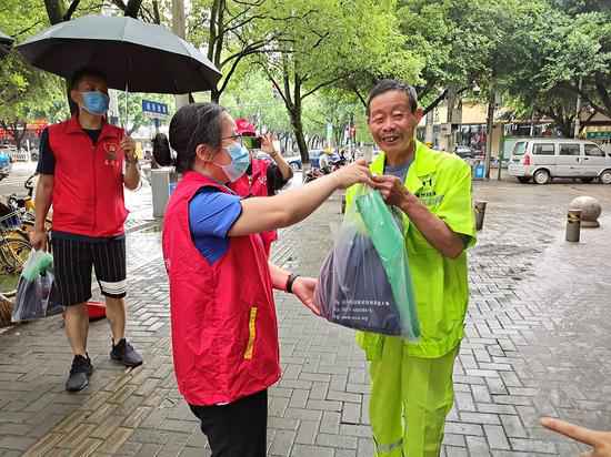 浙江温州多部分连系创立“垃圾分类”志愿者处事同盟
