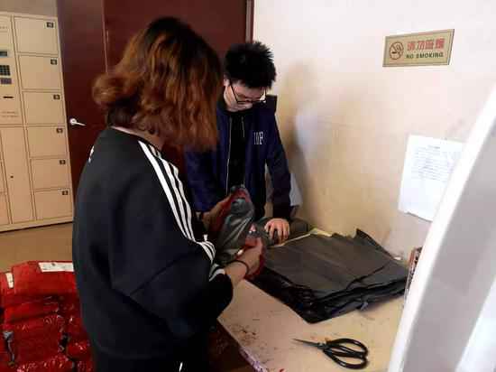 杭图“飞鸽传书”实现书籍抵家 11月上旬借阅量超同期6倍