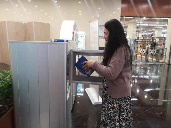 杭图“飞鸽传书”实现书籍抵家 11月上旬借阅量超同期6倍