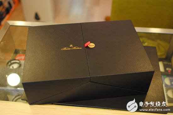 徕卡联袂美国打扮品牌推限量版M10相机：首款M10限量版机型