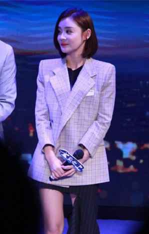 袁姗姗拒绝续约于正事情室