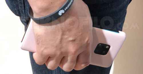 华为Mate20 Pro真机曝光：三摄设计变样