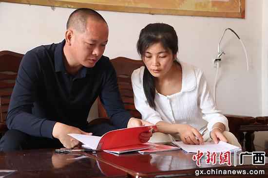 李基鹏：“扶贫”脚步不断歇 恪守下层践初心