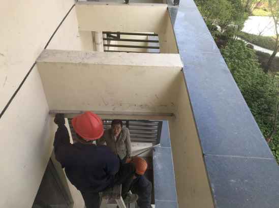 浙江黄岩：取缔“无主房”违建“串串楼”