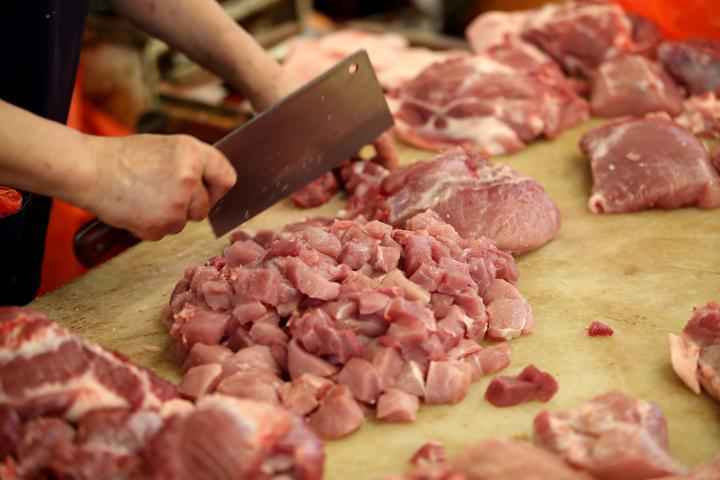 屯点脂肪好过冬！重庆猪肉批零价值连跌3周