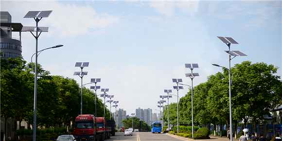 重庆雾大雨多就不能太阳能发电？错！