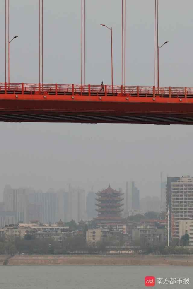 来日诰日武汉“开城”，住民非须要出行照旧只管不出门