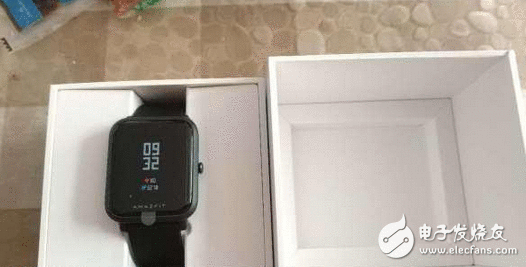 小米生态链企业宣布米动手表芳华版，小米手环3或将不复存在