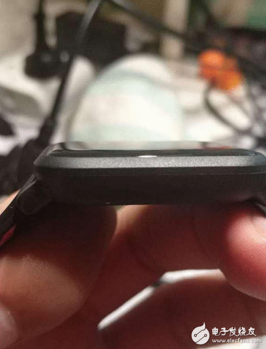 小米生态链企业宣布米动手表芳华版，小米手环3或将不复存在