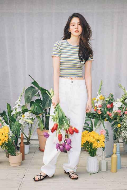 韩素希最新写真果真 这次是甜美举动风！
