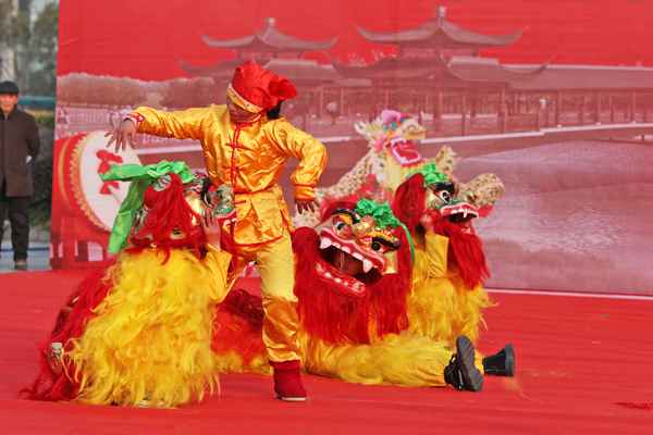 全椒县：学生赛花灯 快乐传非遗