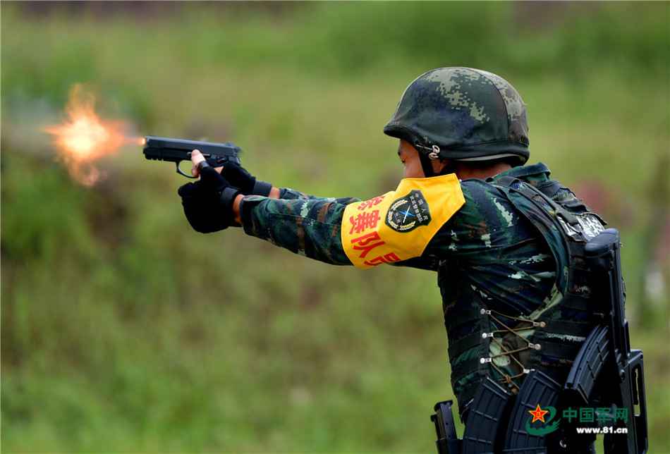 重庆“战狼”博弈 竞赛“特战勇士”