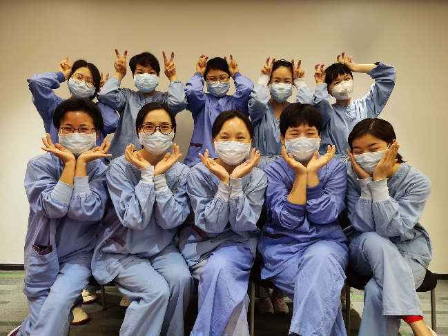 李国华：教育医护“军团”与病毒“搏击”