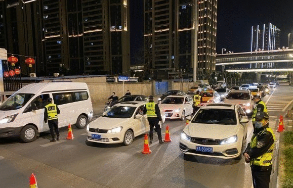 大年夜饭直播、线上放烟花……2021当场过年名局势来了！