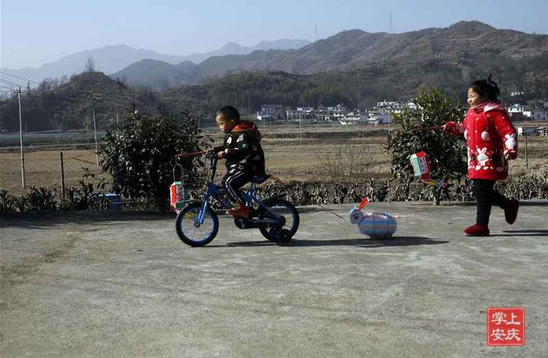 【新春记者行】花灯添彩年味浓
