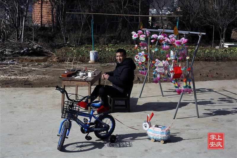 【新春记者行】花灯添彩年味浓