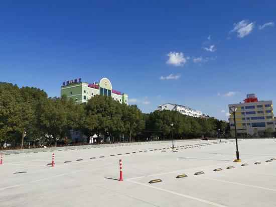 浙江宁波鄞州多措并举开“妙方”巧治停车难