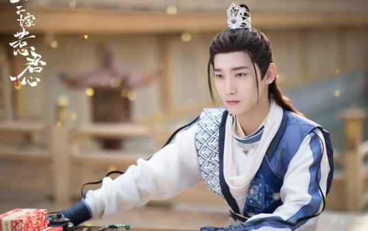 邢昭林新剧开播 化身夺目爱财的“人间算盘”