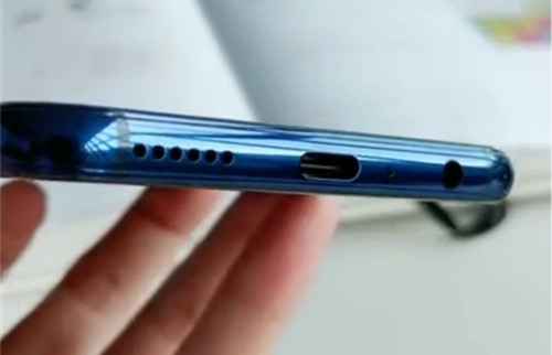 OPPO R17确定利用Type-C接口